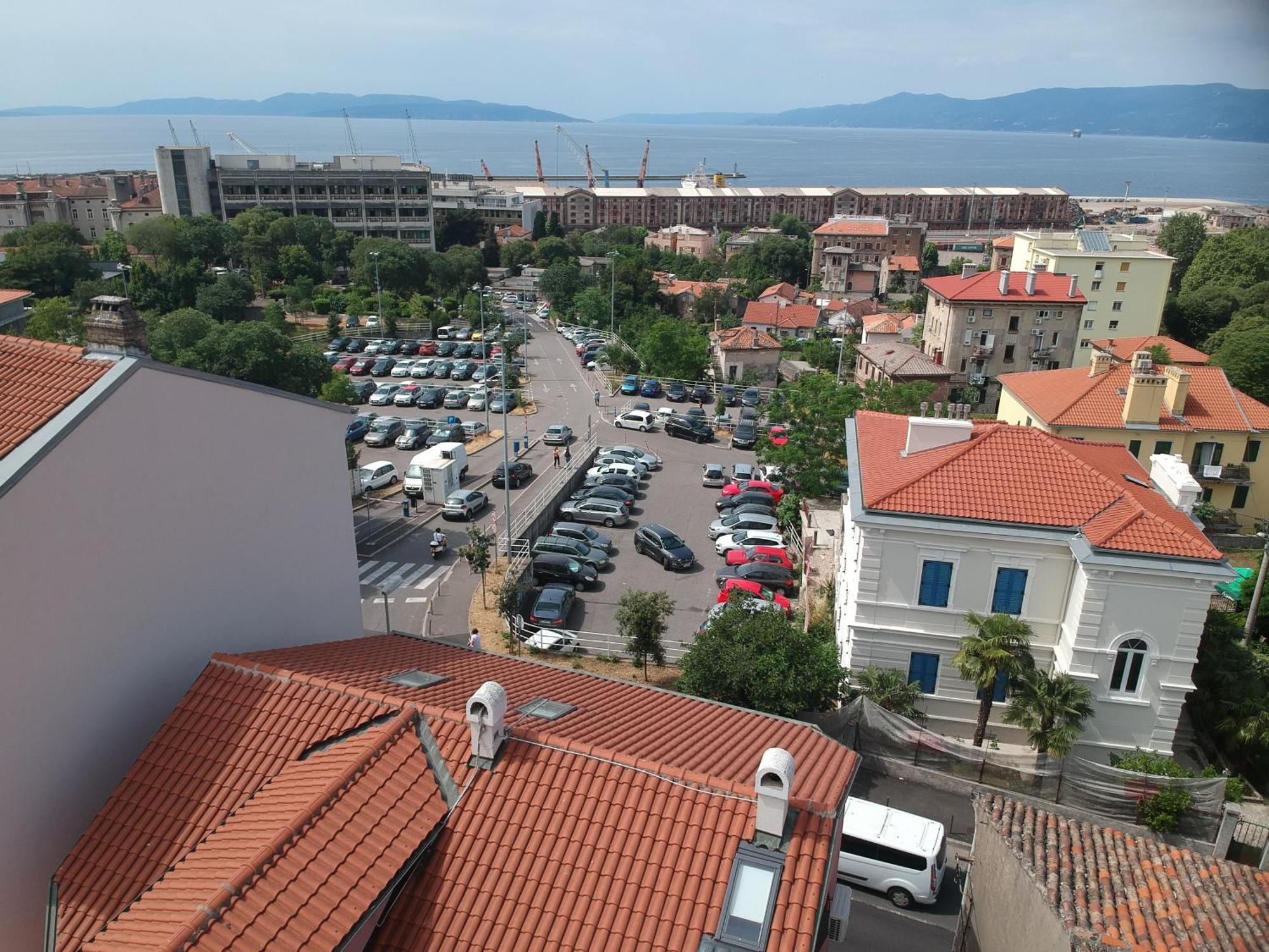 Agostini - Contactless Apartments Vukovarska Rijeka Exterior photo
